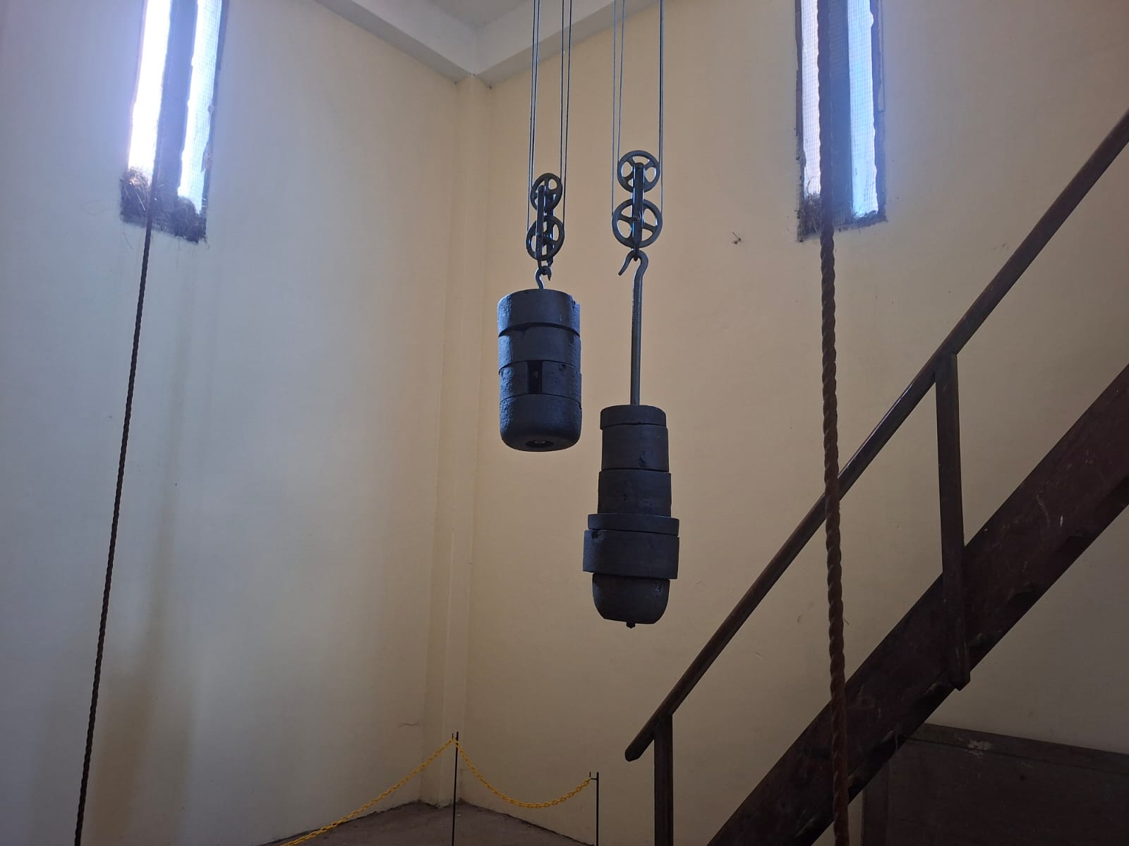 Jam Dinding dan Lonceng Gereja Santo Yusup Ambarawa